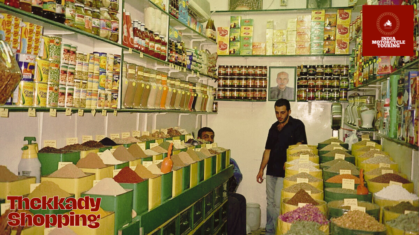 shopping in thekkady